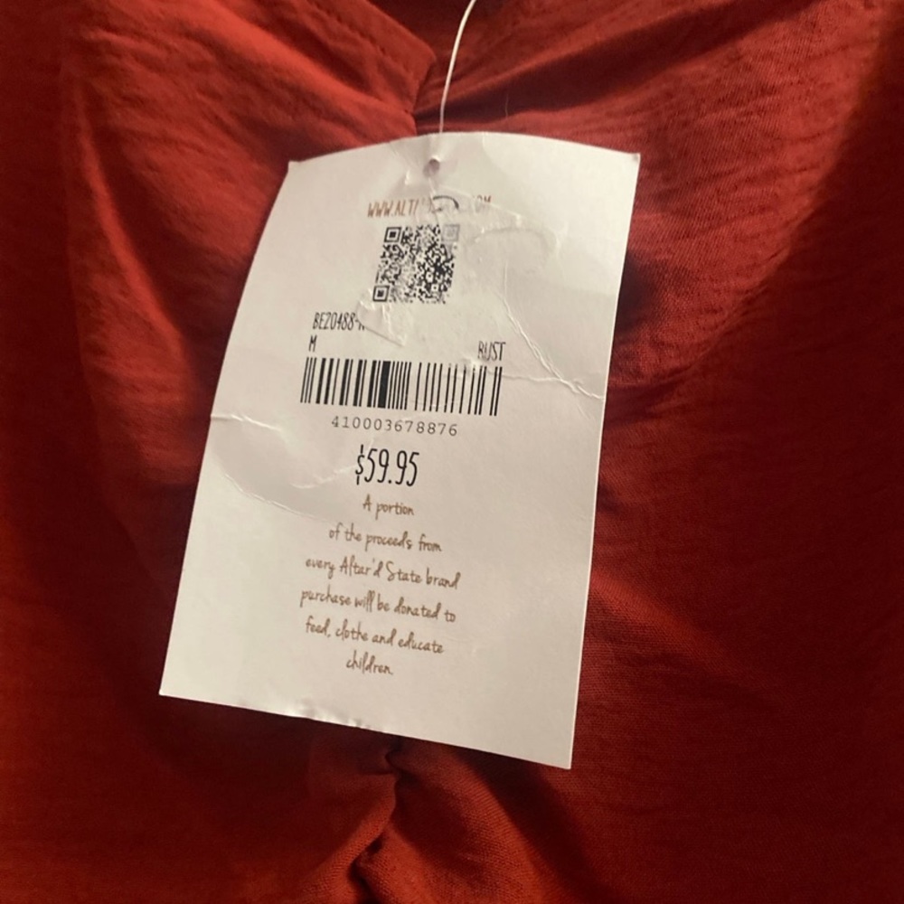 Altar’d State NWT top
Size medium - Picture 4 of 5